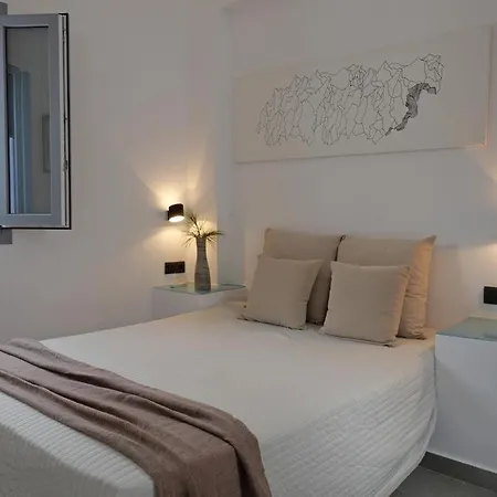 Perissa Beach Economy Rooms * Perissa (Santorini)