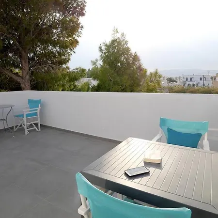 Perissa Beach Economy Rooms *